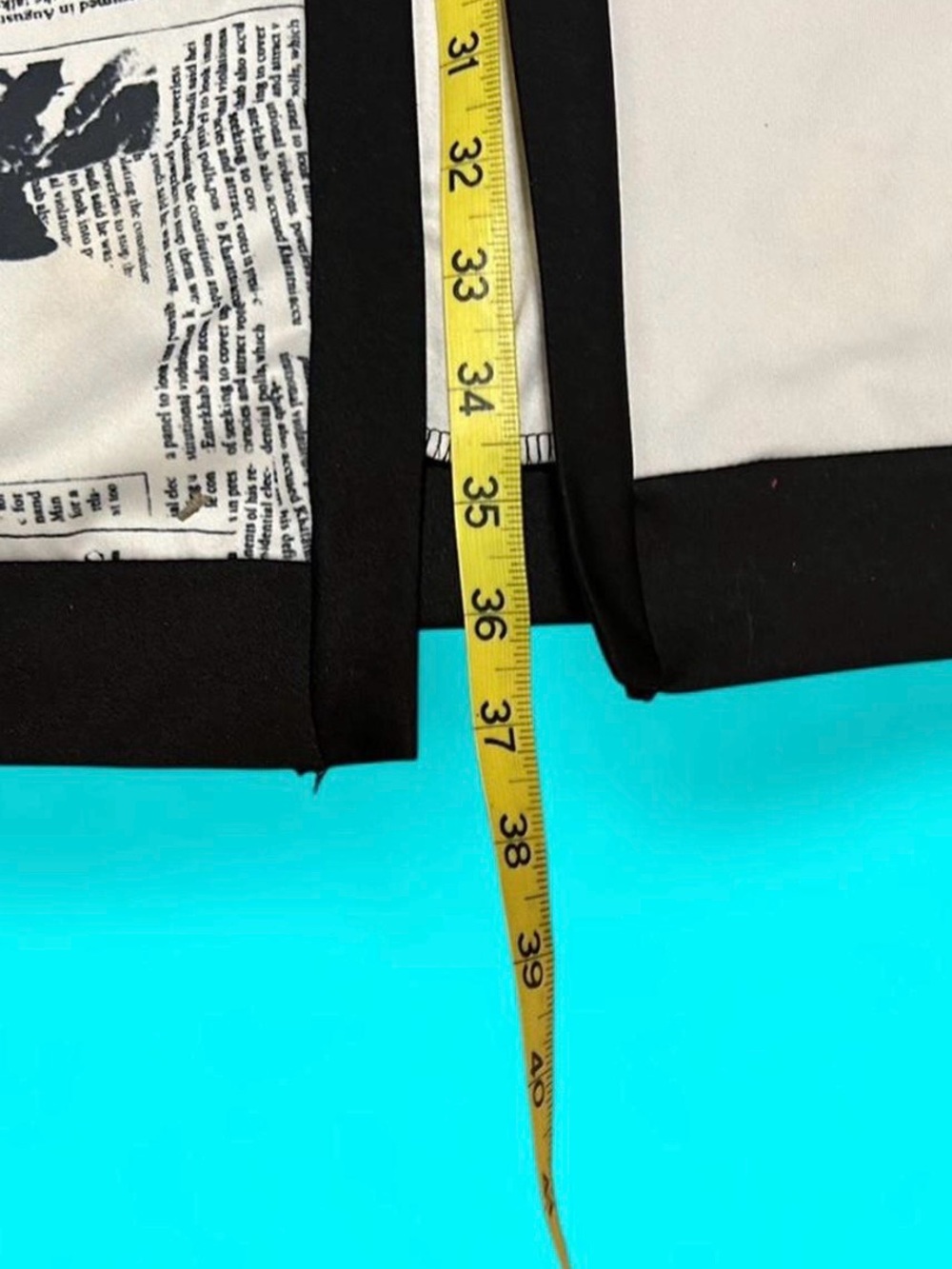 Newsprint Graphic Midi Duster/Summer Layering | Medium - Picture 5 of 9